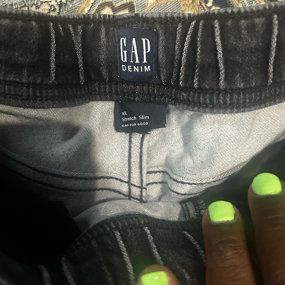 Gap - Picture 5 of 5